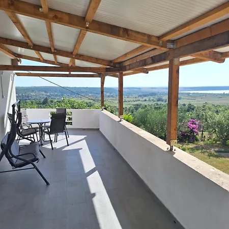 Family Paradise Ražanac